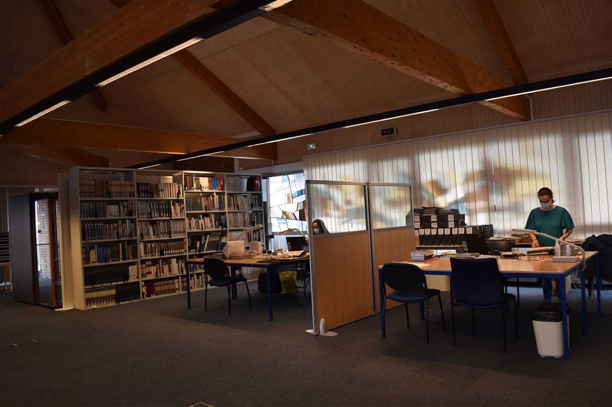 La salle de lecture des Archives transformée en open space