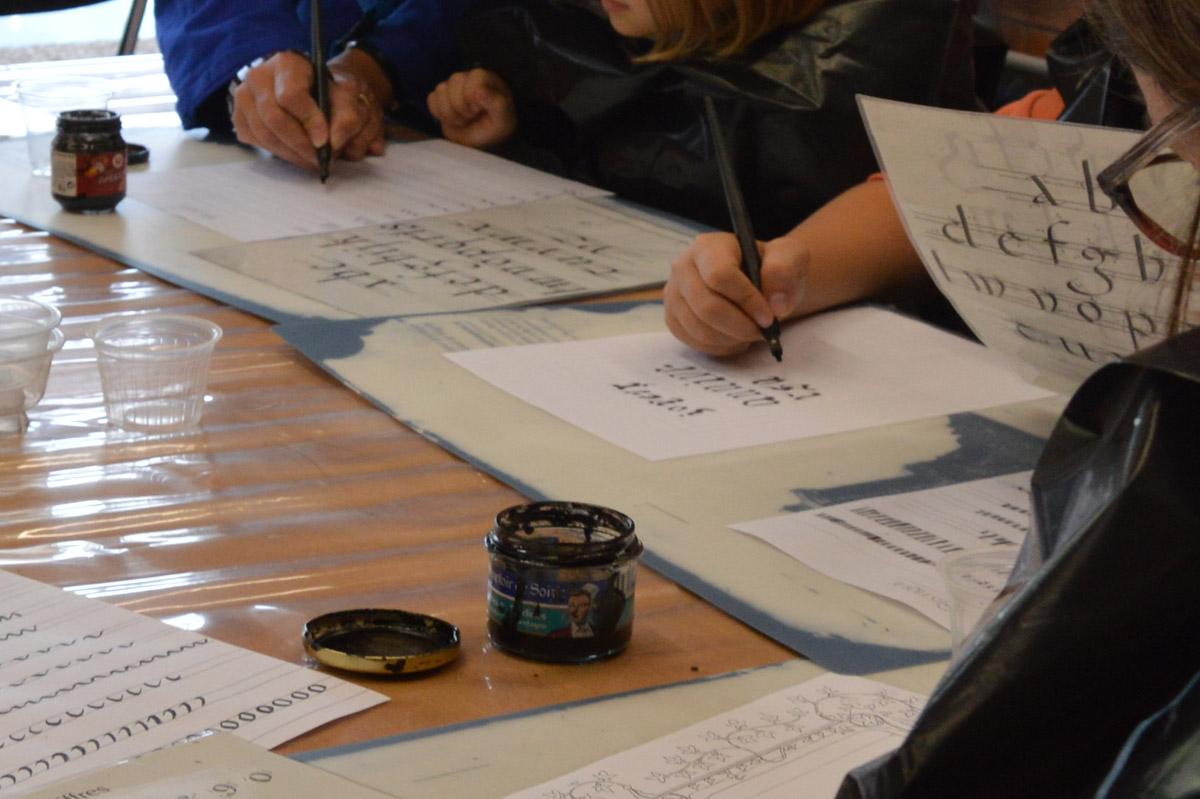 Atelier calligraphie lors des Journées européennes du patrimoine