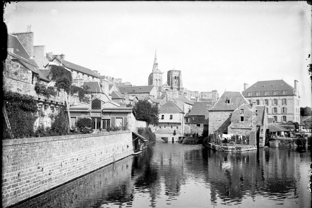 Guingamp. Les rives du Trieux, 1er quart du 20e siècle (AD22, 32 Fi 334)