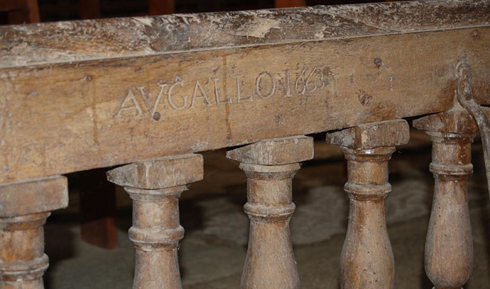 Table de communion (détail), bois, 1663. Plounevez-Moedec, chapelle de Keramanac’h. Objet classé au  titre des Monuments Historiques. (AD22, 1801 W 12715)